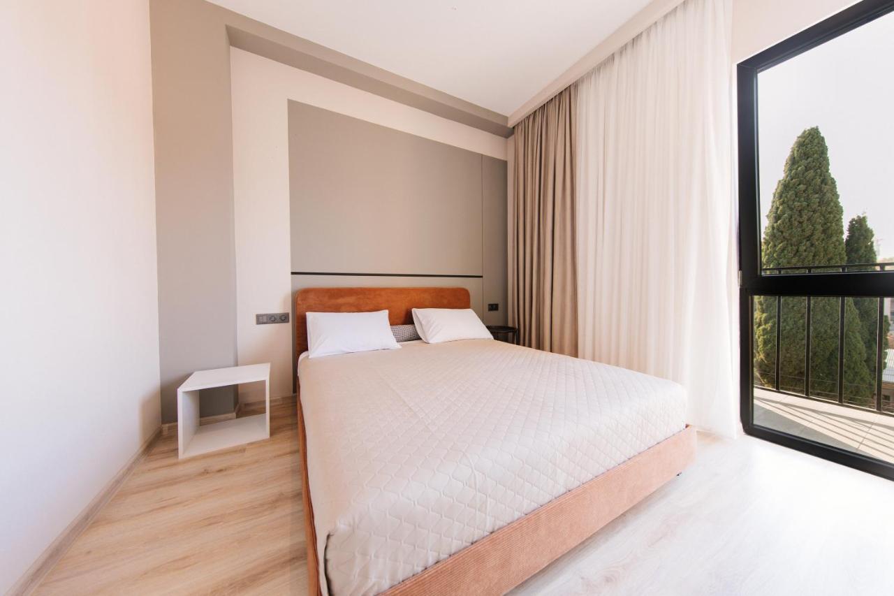 Doors Hotel Тбилиси Экстерьер фото
