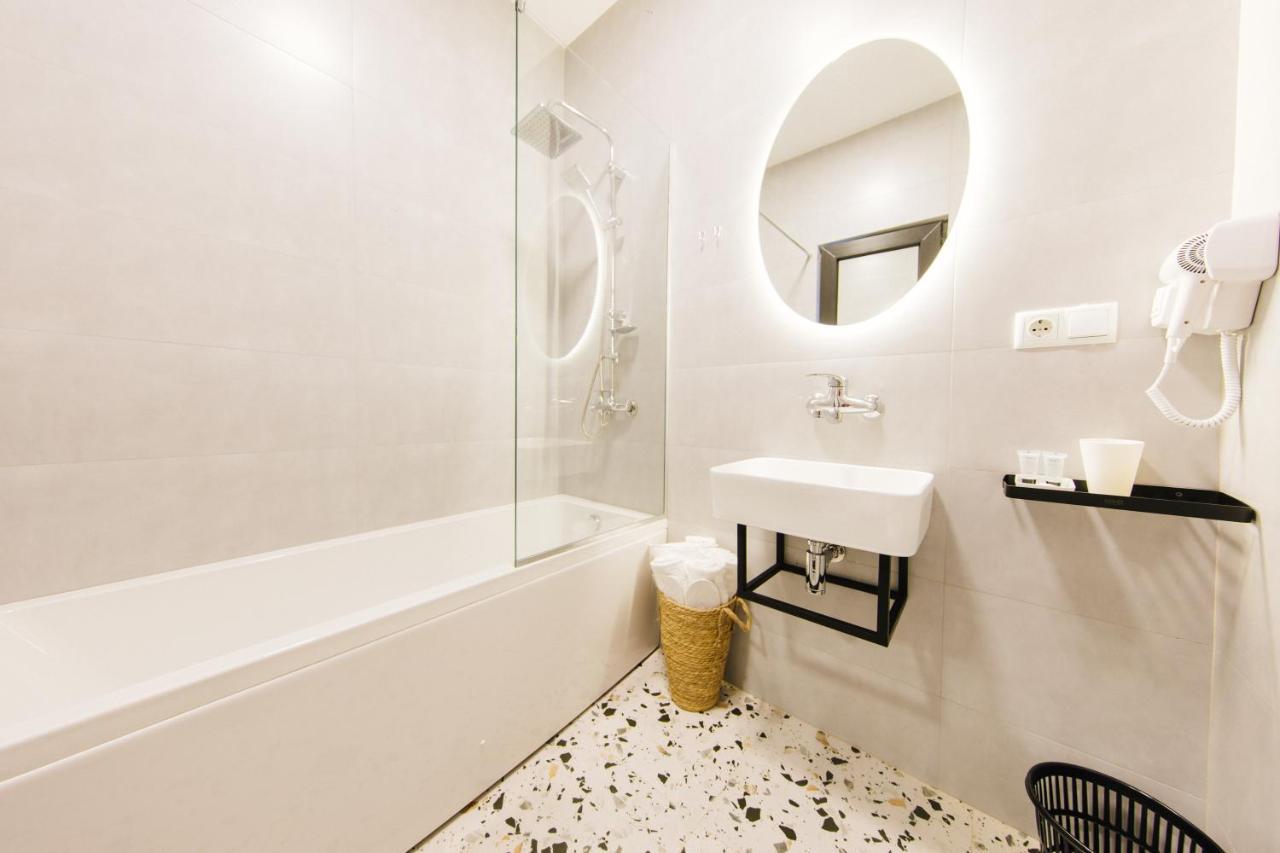 Doors Hotel Тбилиси Экстерьер фото